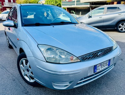 Ford Focus 1.8 TDCi (100CV) cat 5p. Zetec usata