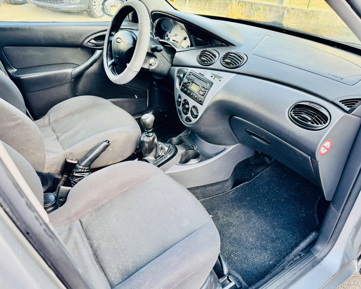 Ford Focus 1.8 TDCi (100CV) cat 5p. Zetec (12)