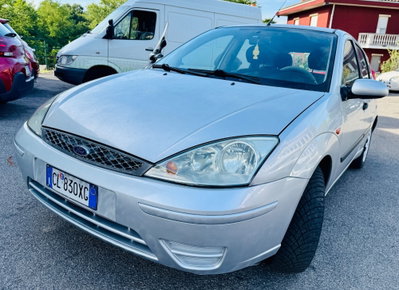 Ford Focus 1.8 TDCi (100CV) cat 5p. Zetec (2)
