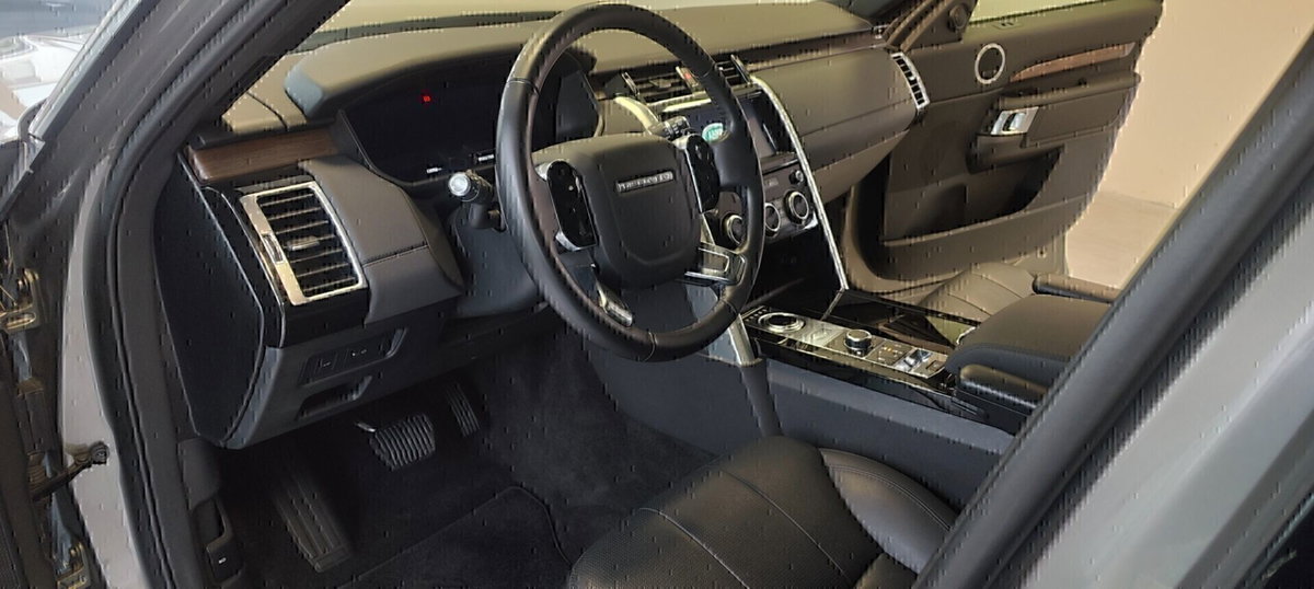 Land Rover Discovery 2.0 Si4 300 CV HSE Luxury (14)