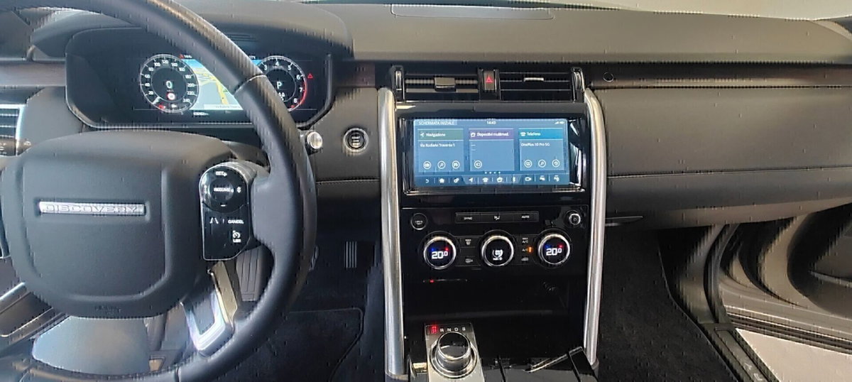 Land Rover Discovery 2.0 Si4 300 CV HSE Luxury (18)