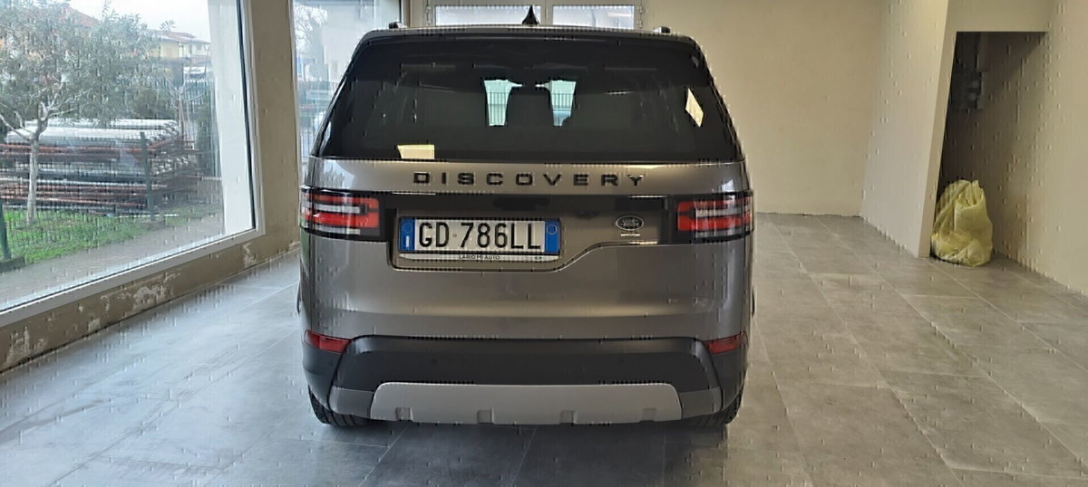 Land Rover Discovery 2.0 Si4 300 CV HSE Luxury (5)