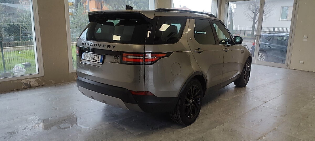 Land Rover Discovery 2.0 Si4 300 CV HSE Luxury (6)