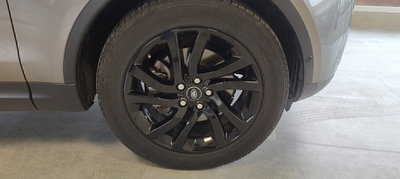 Land Rover Discovery 2.0 Si4 300 CV HSE Luxury (7)
