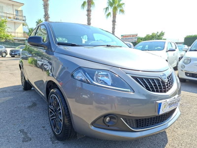 Lancia Ypsilon 1.0 FireFly 5 porte S&S Hybrid Gold Plus (4)