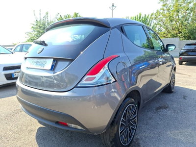 Lancia Ypsilon 1.0 FireFly 5 porte S&S Hybrid Gold Plus (9)