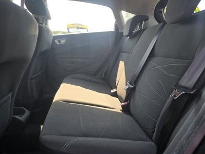 Ford Fiesta 1.4 5p. Bz.- GPL Titanium (19)