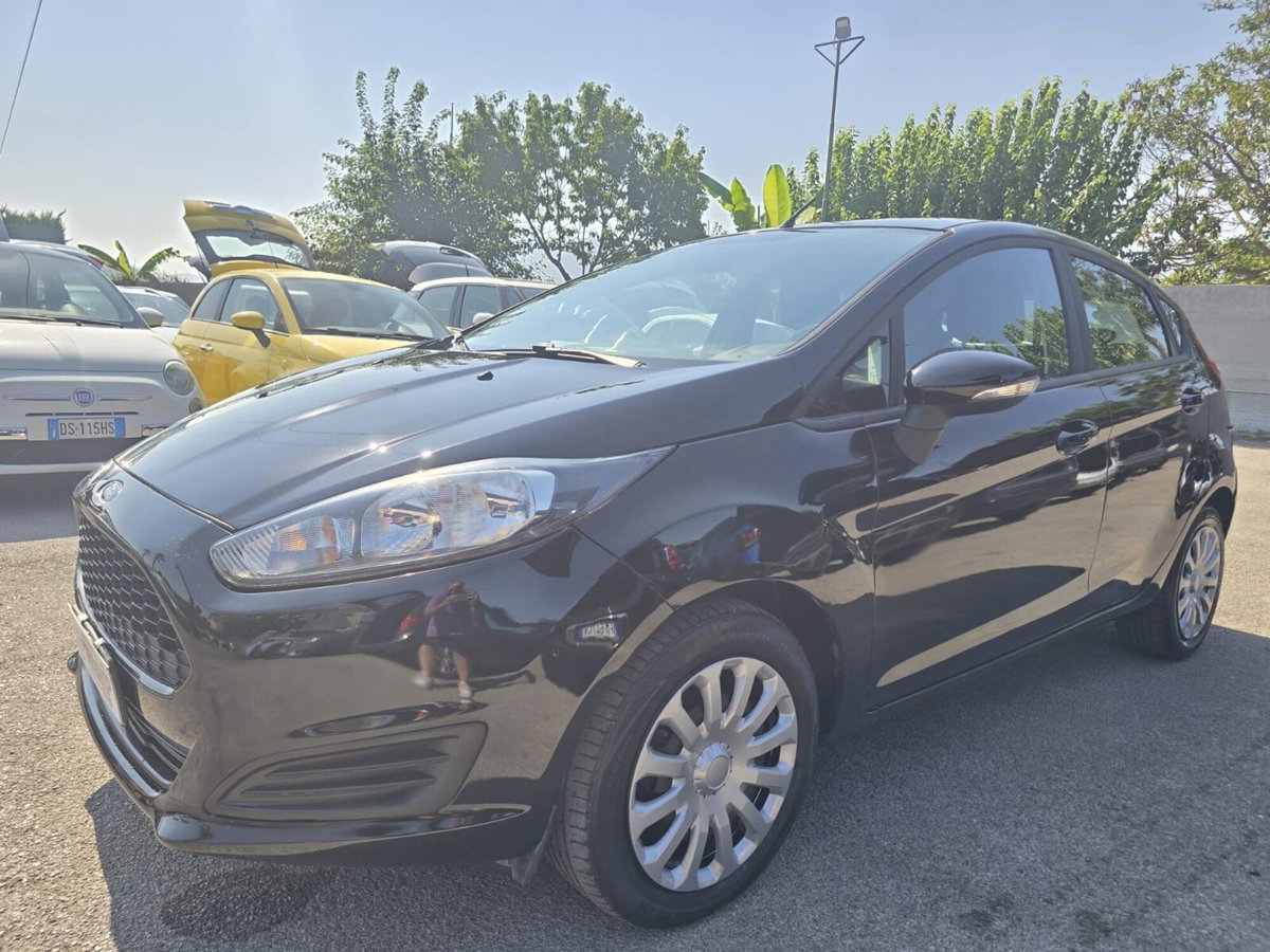 Ford Fiesta 1.4 5p. Bz.- GPL Titanium (2)