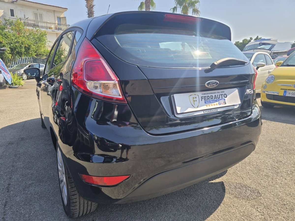 Ford Fiesta 1.4 5p. Bz.- GPL Titanium (8)