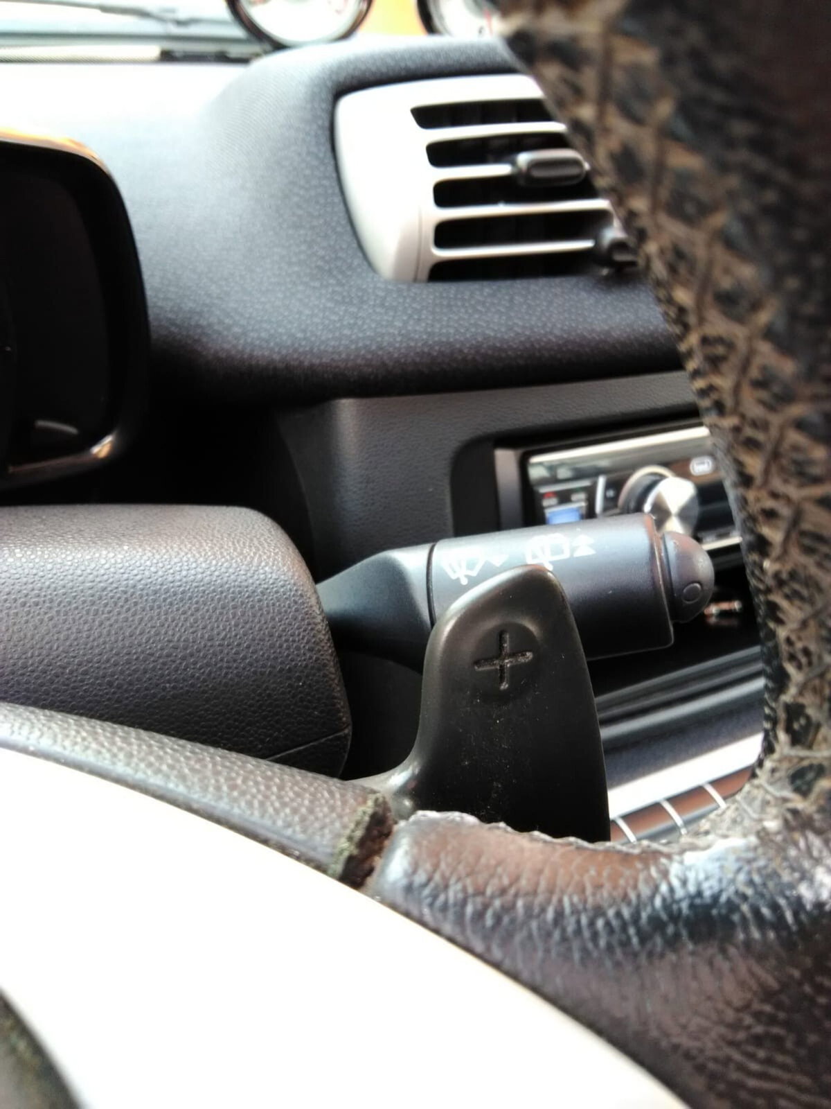smart Fortwo 1000 52 kW MHD coupé pulse (9)