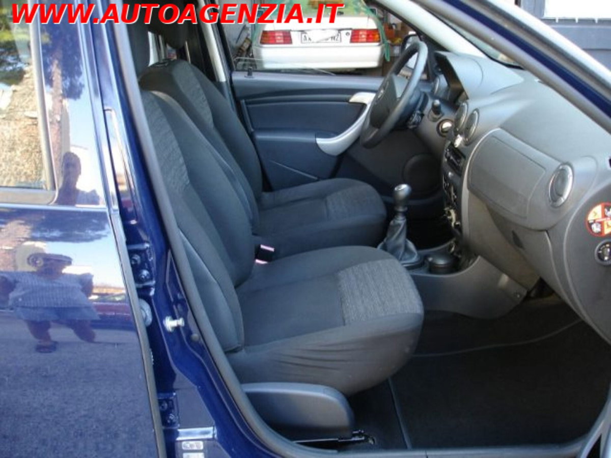 Dacia Duster 1.5 dCi 90CV 4x4 Ambiance (10)