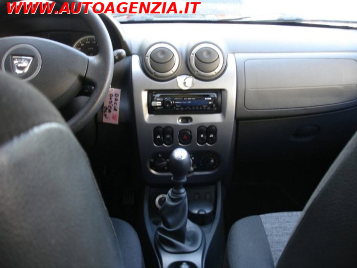Dacia Duster 1.5 dCi 90CV 4x4 Ambiance (13)