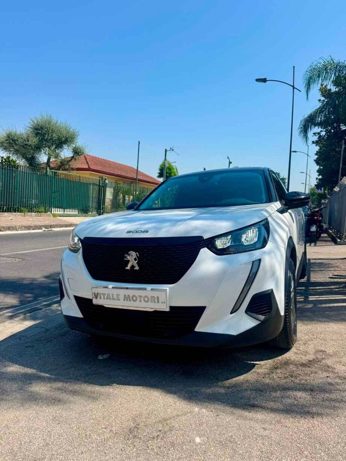 Peugeot 2008 BlueHDi 110 S&S Allure Pack (5)