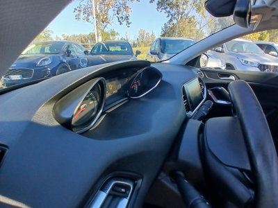 Peugeot 308 BlueHDi 120 S&S Business (19)