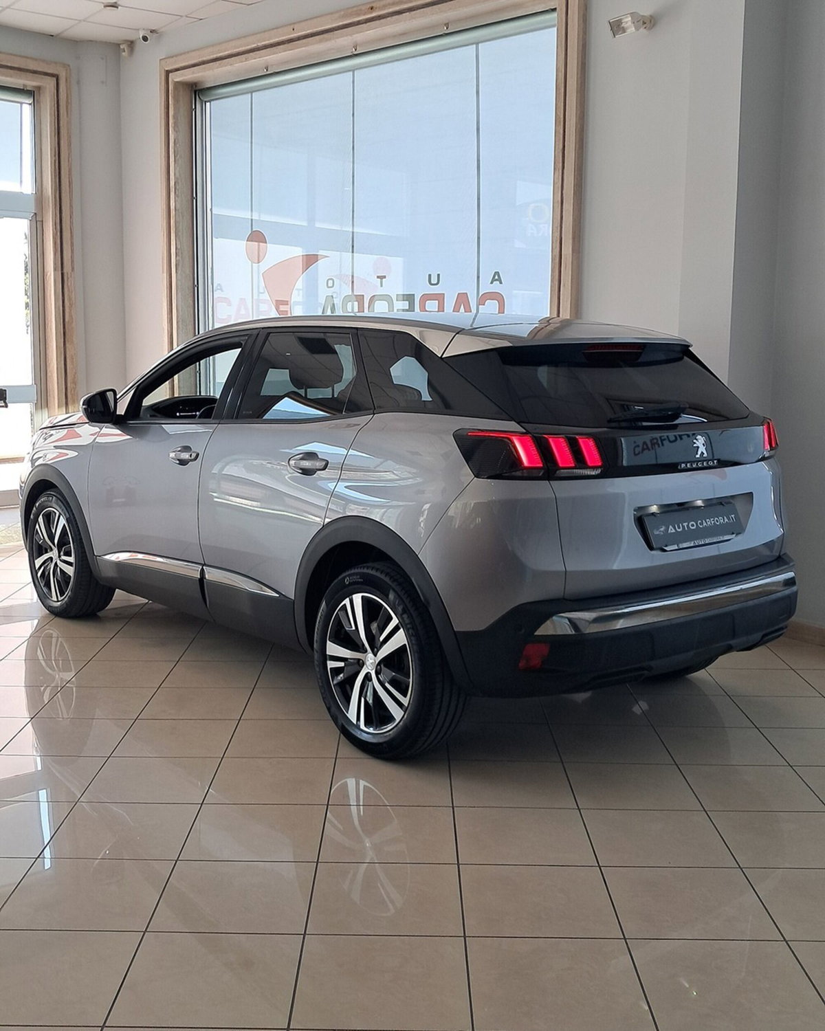 Peugeot 3008 BlueHDi 130 S&S EAT8 Allure Pack (4)