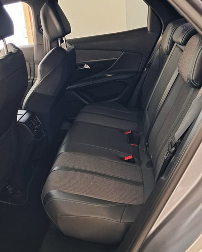 Peugeot 3008 BlueHDi 130 S&S EAT8 Allure Pack (6)
