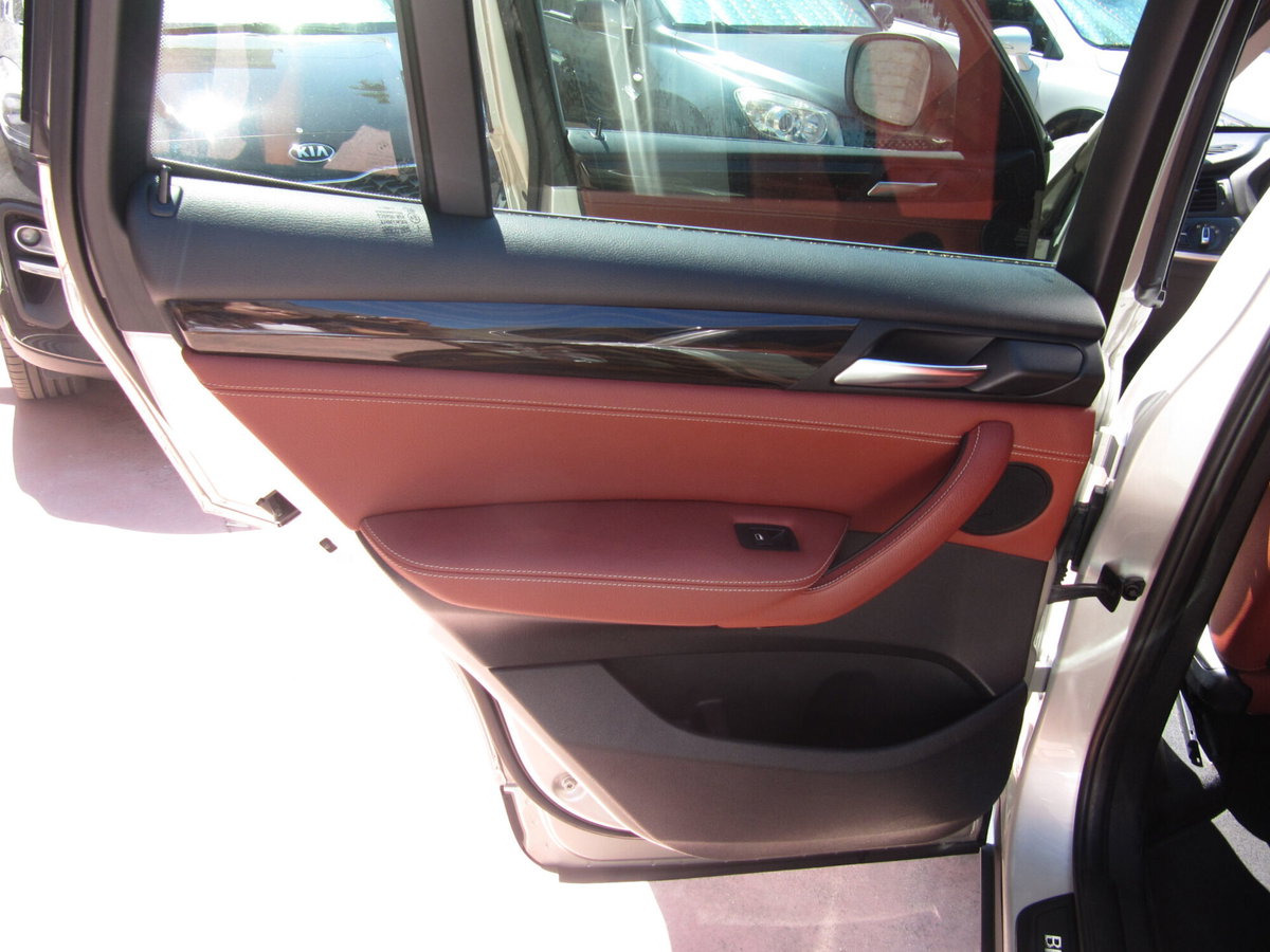 BMW X3 xDrive20d Futura (14)