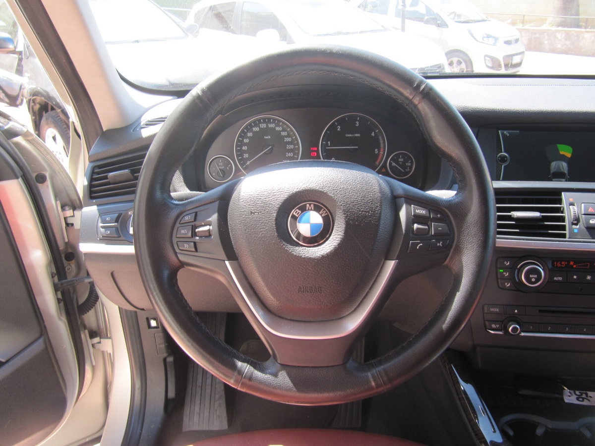 BMW X3 xDrive20d Futura (6)