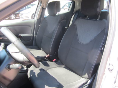 Renault Clio 1.2 75CV 5 porte Live (10)