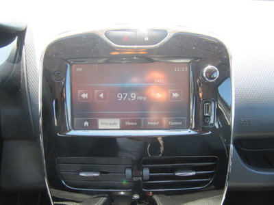 Renault Clio 1.2 75CV 5 porte Live (6)