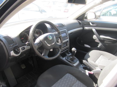 Skoda Octavia Station Wagon 1.6 TDI CR 105 CV Wagon Ambition (9)