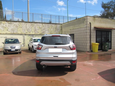 Ford Kuga 1.5 TDCI 120 CV S&S 2WD Titanium Business (4)