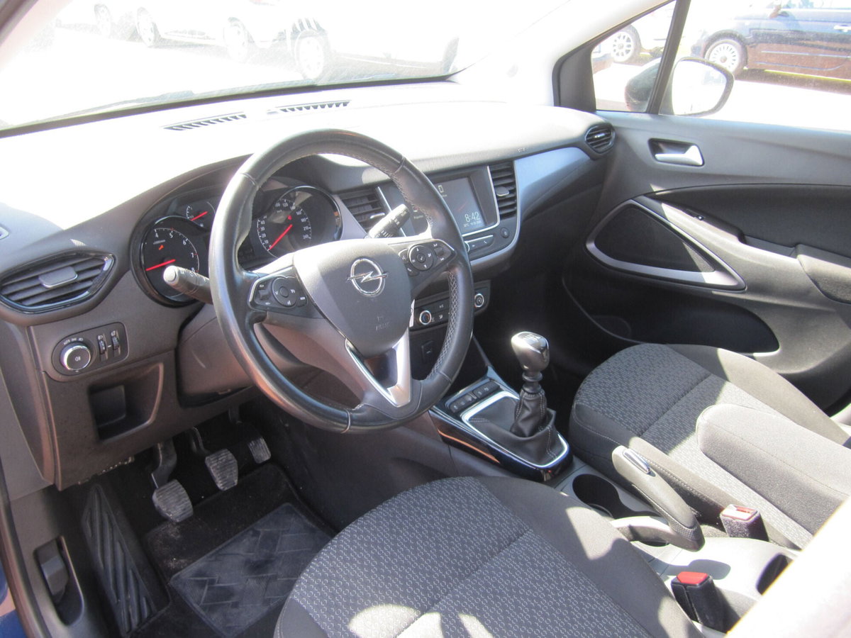 Opel Crossland 1.5 ECOTEC D 110 CV Start&Stop Edition (9)