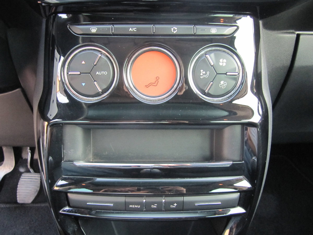 Citroen C3 BlueHDi 75 Exclusive (8)