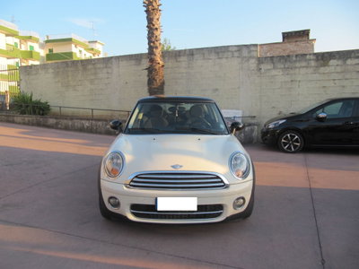 MINI Mini 1.6 16V Cooper D (3)
