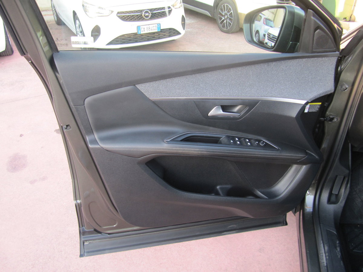 Peugeot 3008 BlueHDi 130 S&S EAT8 Allure Pack (10)