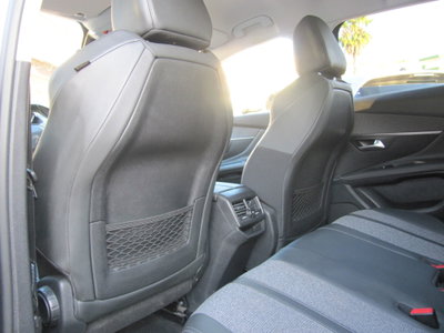 Peugeot 3008 BlueHDi 130 S&S EAT8 Allure Pack (17)