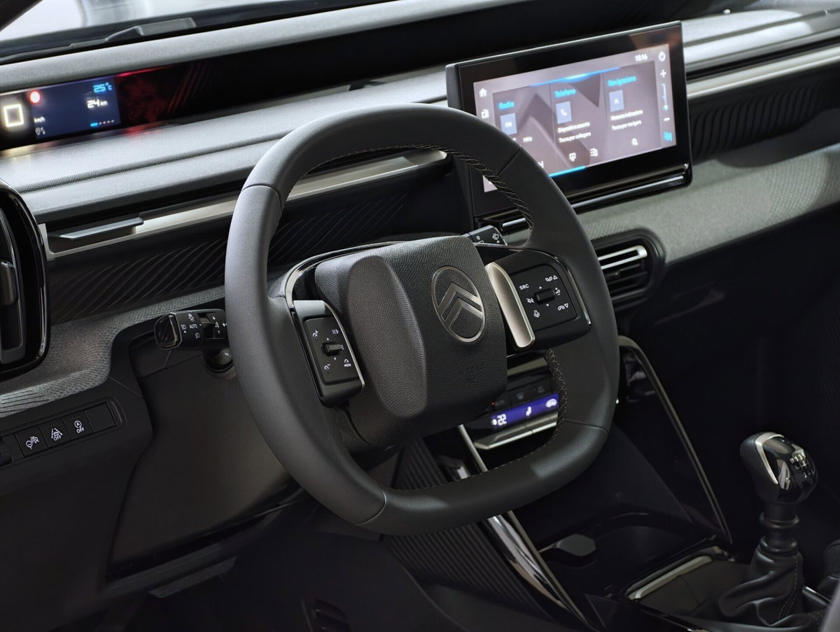 Citroen C3 1.2 turbo Max 100cv s&s (12)