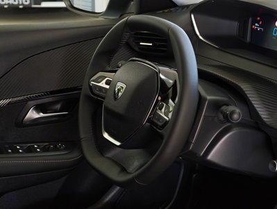 Peugeot 208 PureTech 100 Stop&Start 5 porte Allure (16)