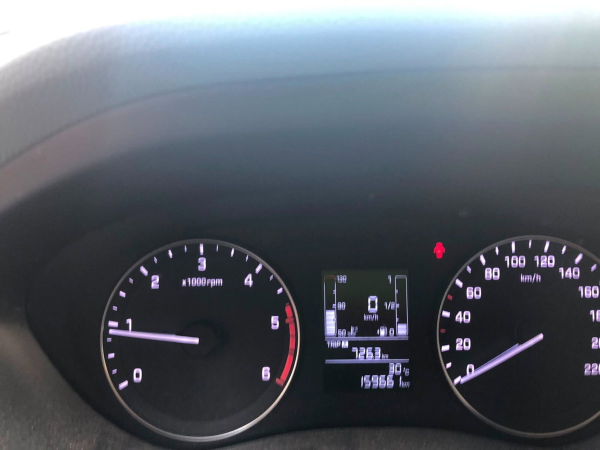 Hyundai i20 1.1 CRDi 12V 5 porte Style (9)