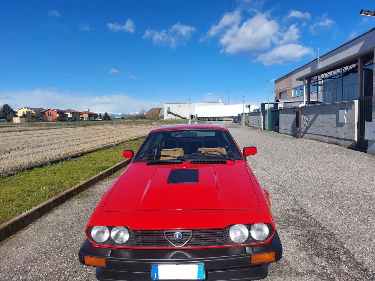 Alfa Romeo Alfetta GTV 6 2.5i (10)