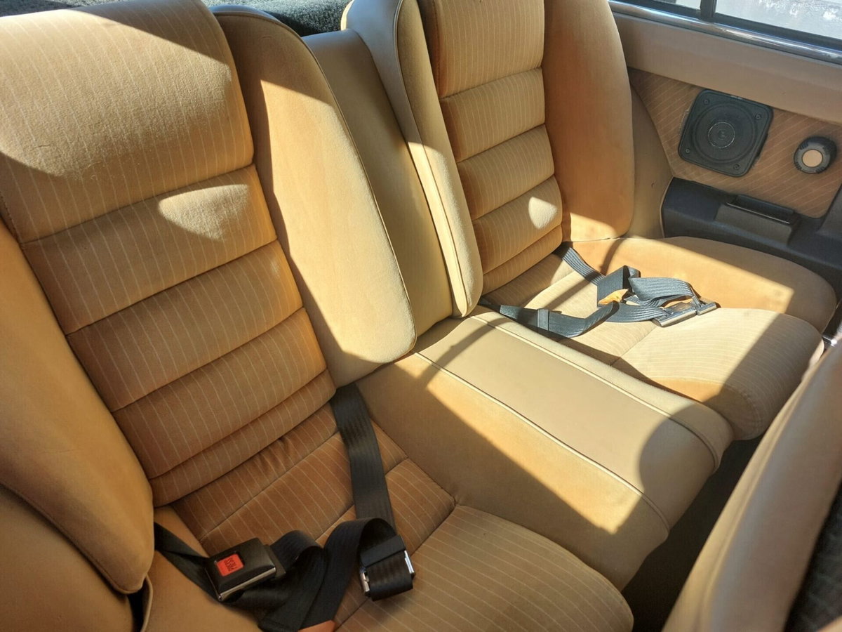 Alfa Romeo Alfetta GTV 6 2.5i (11)