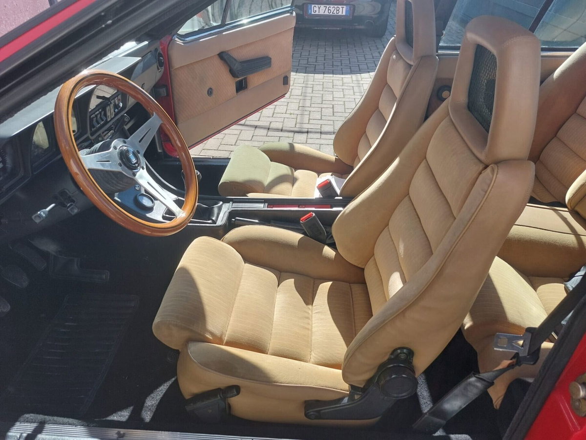Alfa Romeo Alfetta GTV 6 2.5i (14)