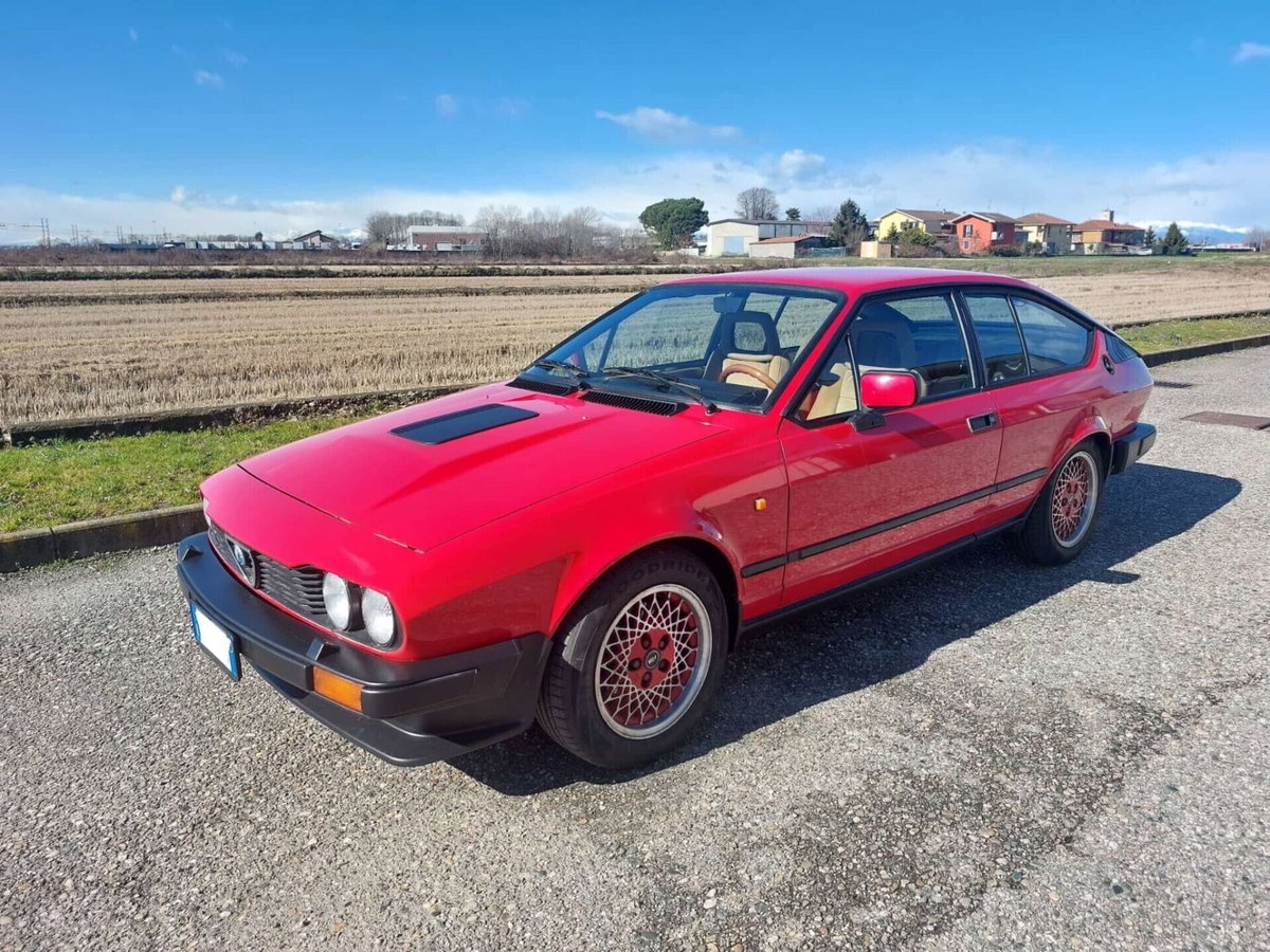Alfa Romeo Alfetta GTV 6 2.5i (3)