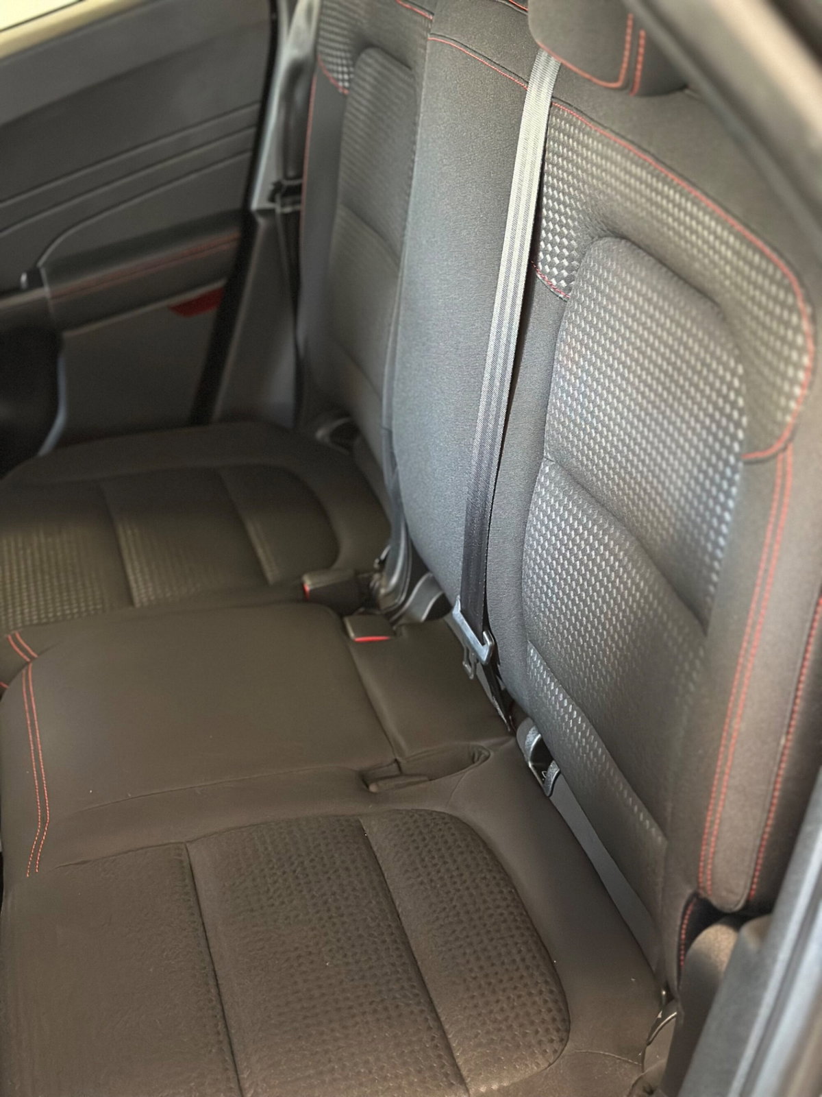 Ford Kuga 2.0 EcoBlue Hybrid 150 CV 2WD ST-Line X (9)