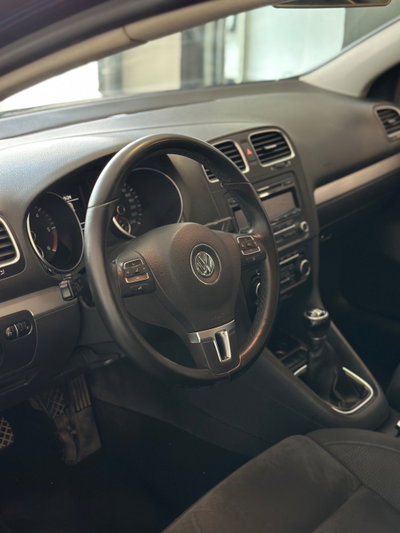Volkswagen Golf 1.6 TDI DPF 5p. Highline (7)