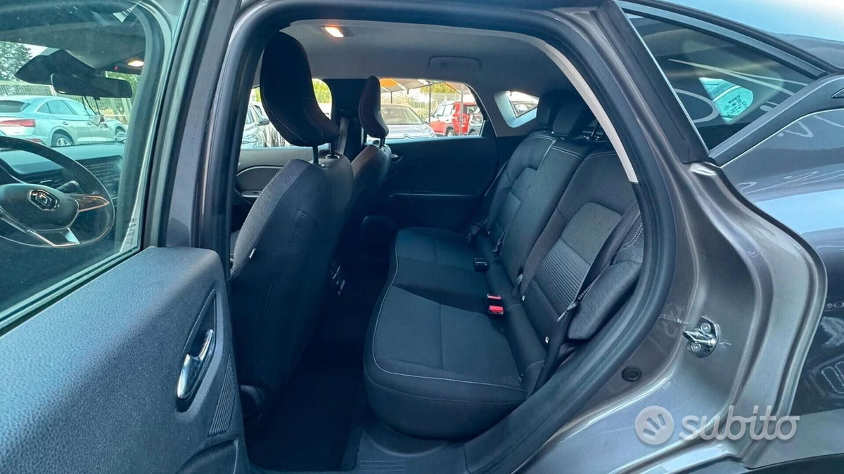 Renault Captur TCe 100 CV GPL FAP Intens (11)