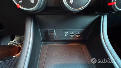 Renault Captur TCe 100 CV GPL FAP Intens (19)