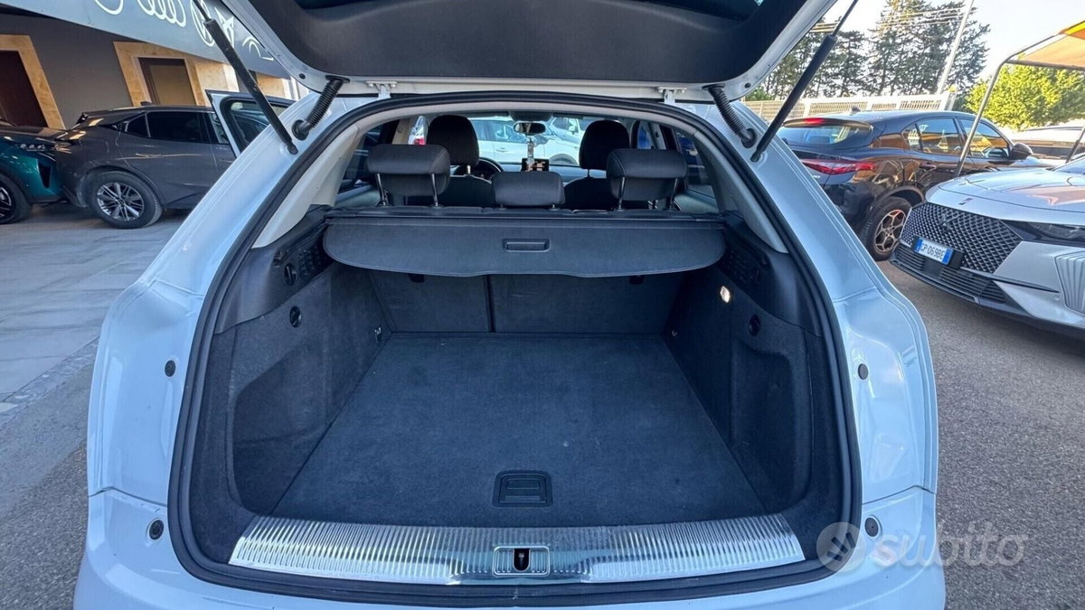 Audi Q3 2.0 TDI 150 CV quattro Sport (16)