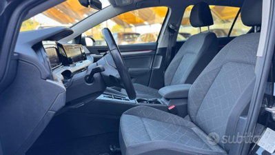 Volkswagen Golf 2.0 TDI SCR Life (10)