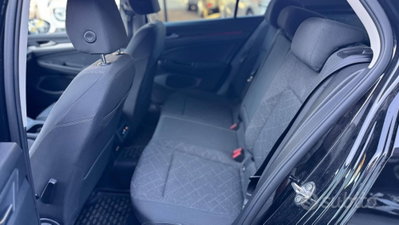 Volkswagen Golf 2.0 TDI SCR Life (13)