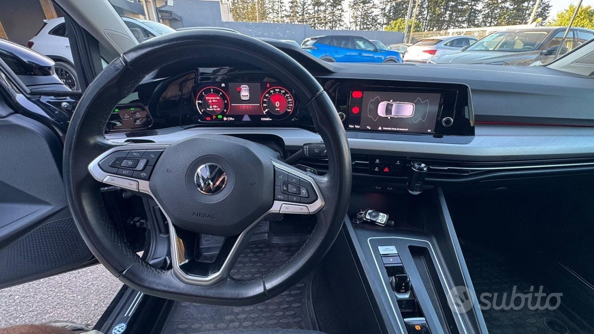 Volkswagen Golf 2.0 TDI SCR Life (15)