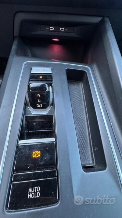 Volkswagen Golf 2.0 TDI SCR Life (18)