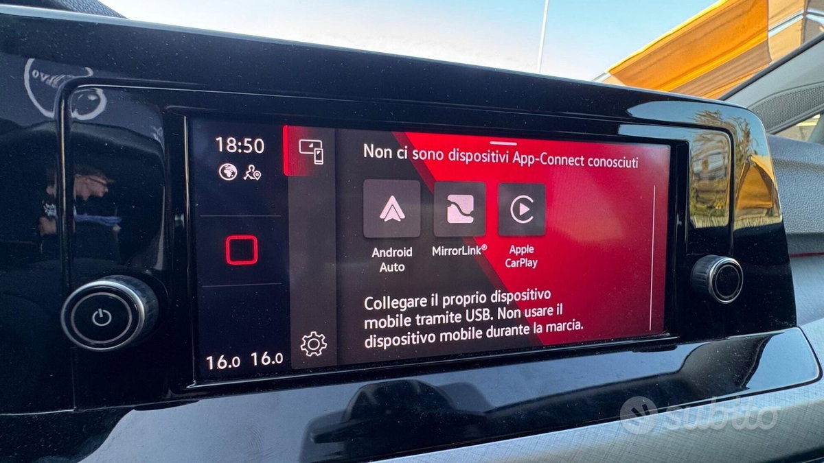 Volkswagen Golf 2.0 TDI SCR Life (19)