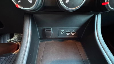 Renault Captur TCe 100 CV GPL FAP Intens (19)