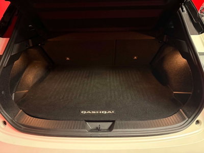 Nissan Qashqai 1.3 mhev Tekna 4wd 158cv xtronic (18)